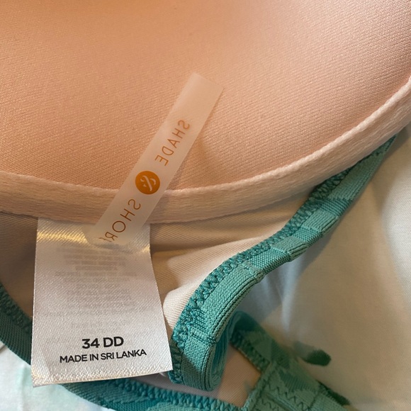 New with tags shade and shore bikini top 34DD - Picture 2 of 5